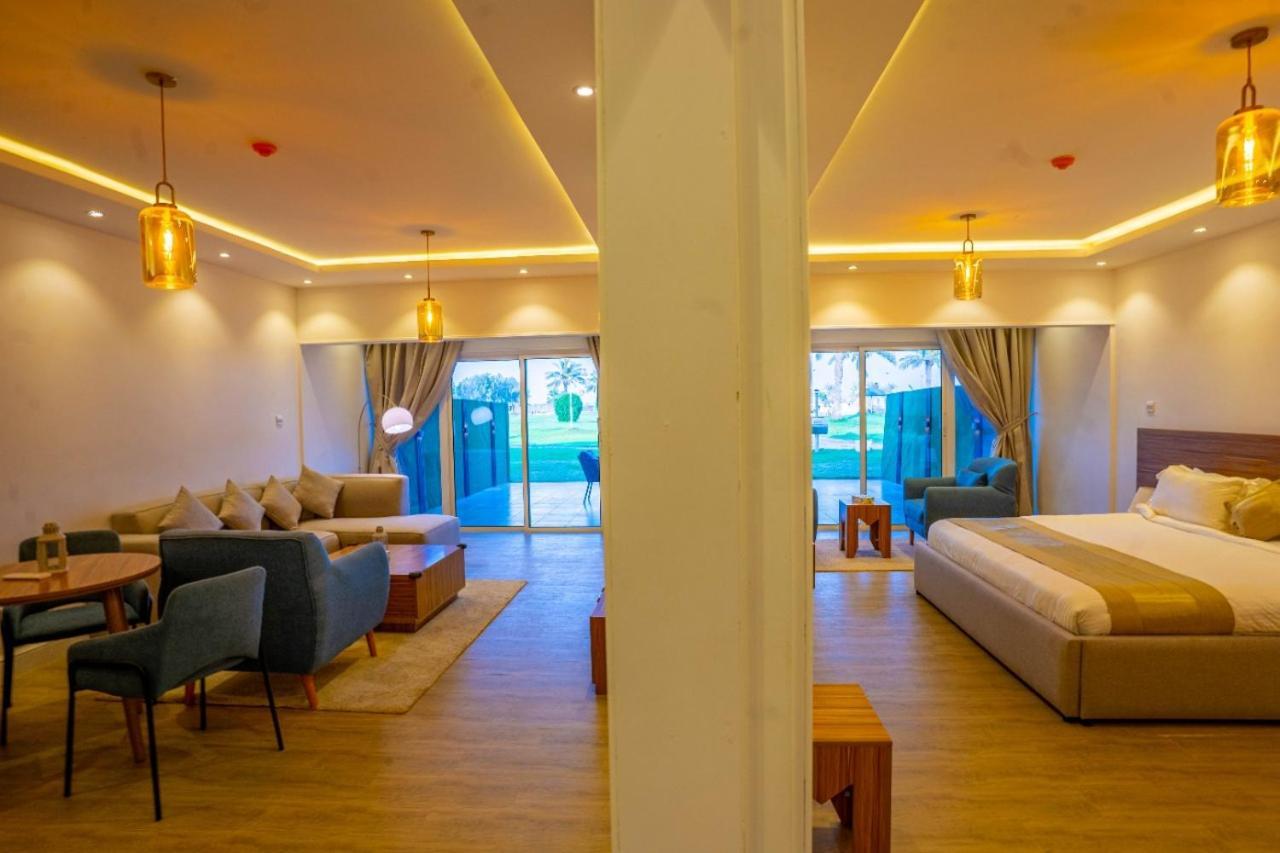 Palm Beach Resort ฮาล์ฟมูนเบย์ ภายนอก รูปภาพ
