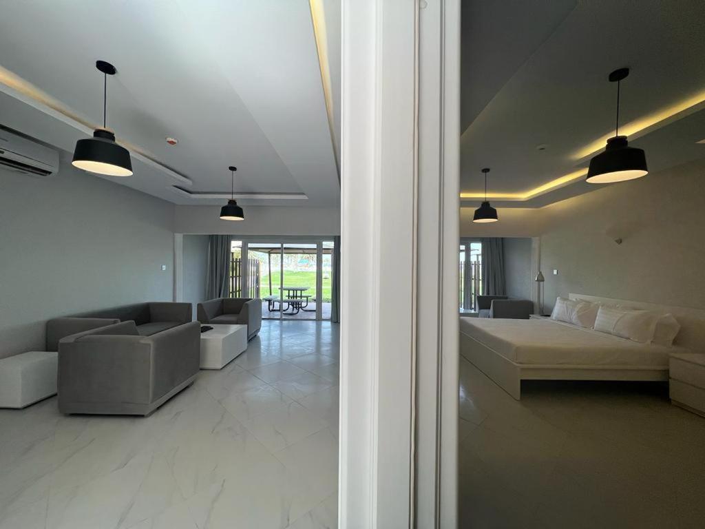 Palm Beach Resort ฮาล์ฟมูนเบย์ ภายนอก รูปภาพ