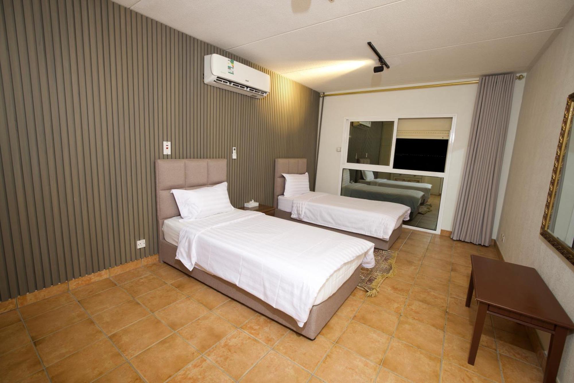 Palm Beach Resort ฮาล์ฟมูนเบย์ ภายนอก รูปภาพ
